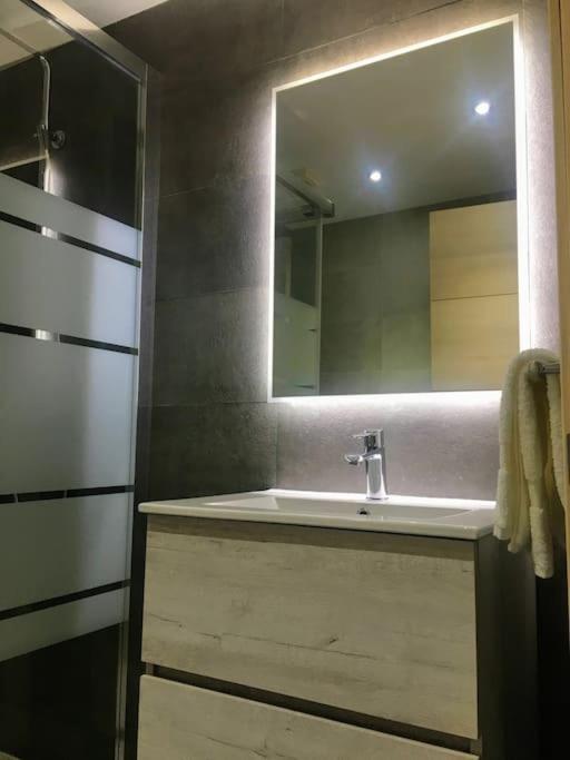 Villa New! Renovated House With Terrace In Cambrils Esterno foto